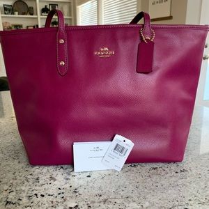 Fuscia Coach City ZIP Tote Bag